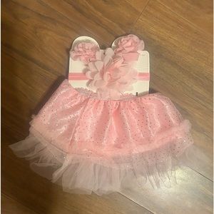 Little cuties 3-piece metallic petal layette set..baby girl pink 0-6months